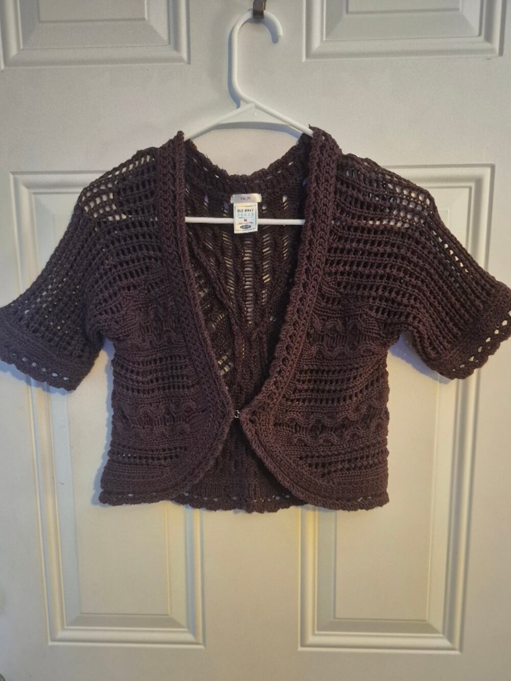100% cotton Cardigan, Medium. Old Navy.Deep Wine color.